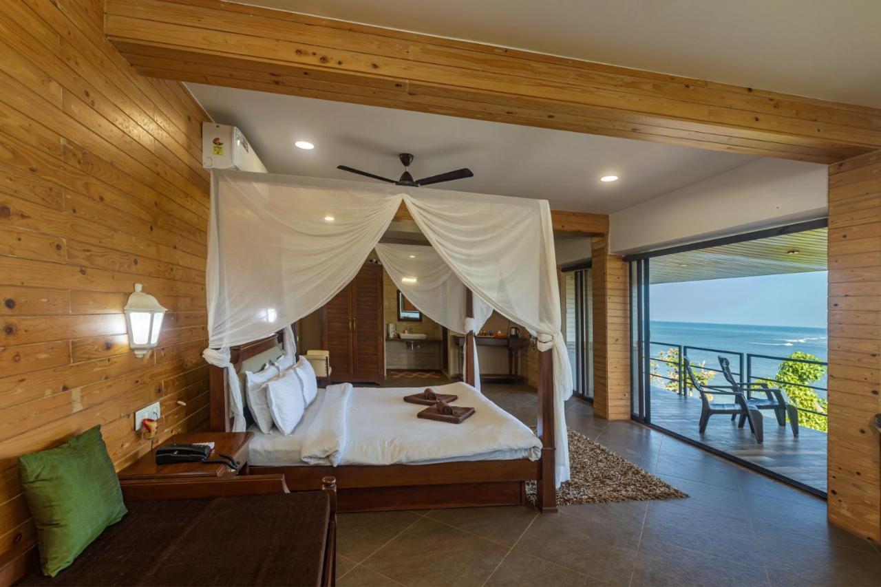 Saffronstays Athaang, Dapoli * Anjarle