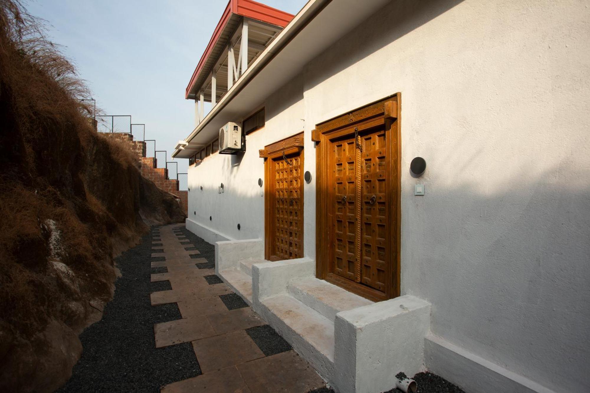 Saffronstays Athaang, Dapoli Holiday home Anjarle