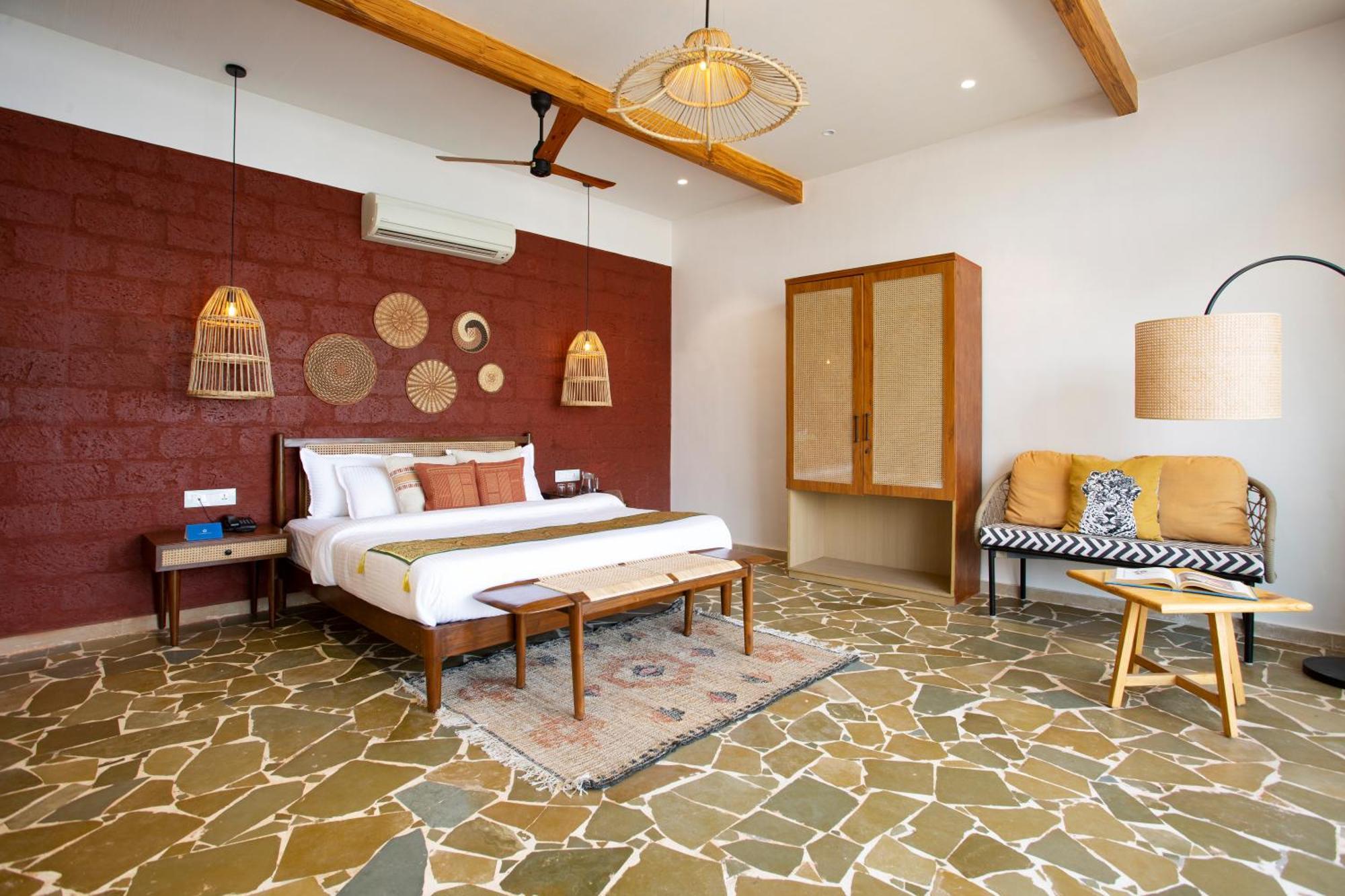 Saffronstays Athaang, Dapoli