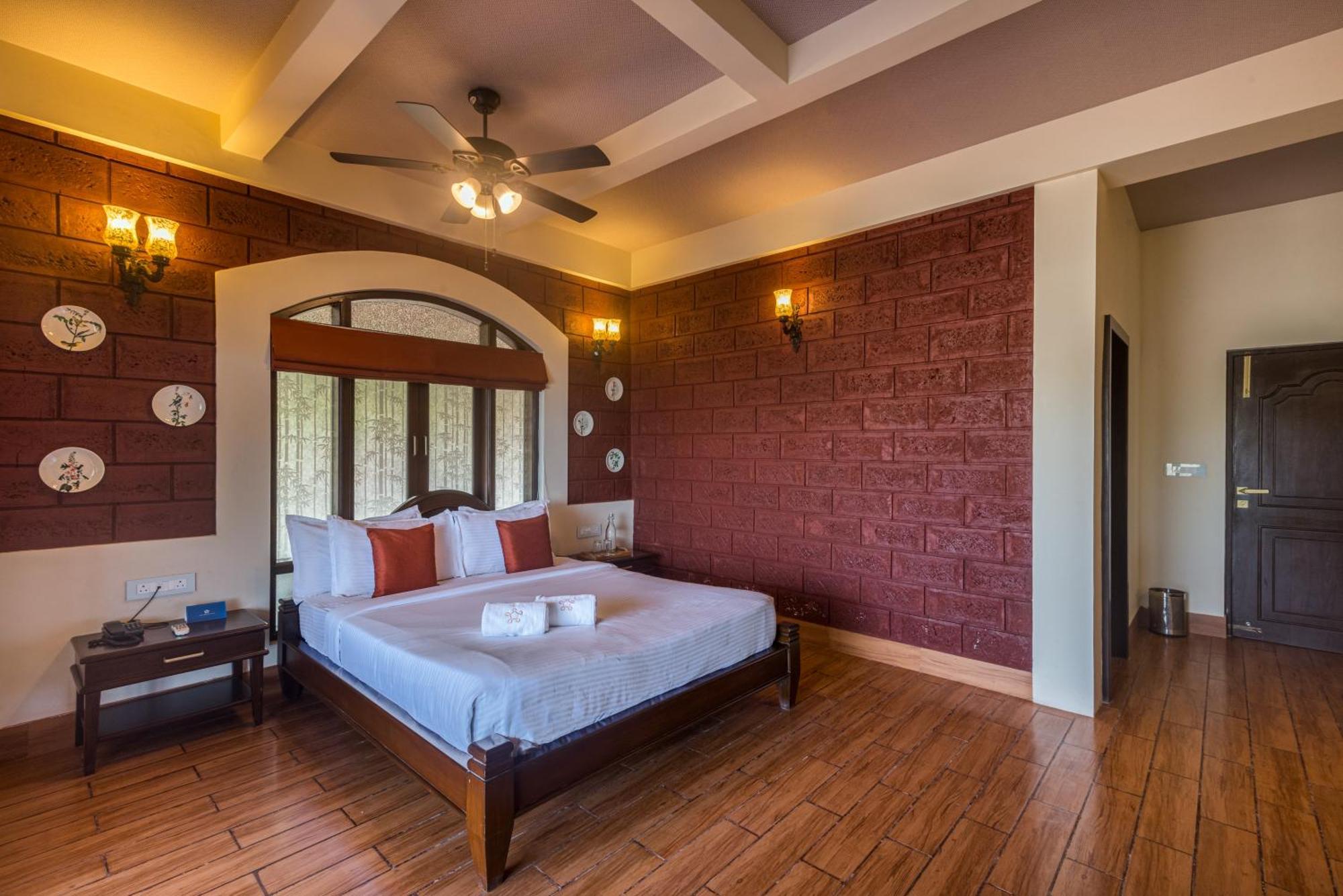 Saffronstays Athaang, Dapoli * Anjarle
