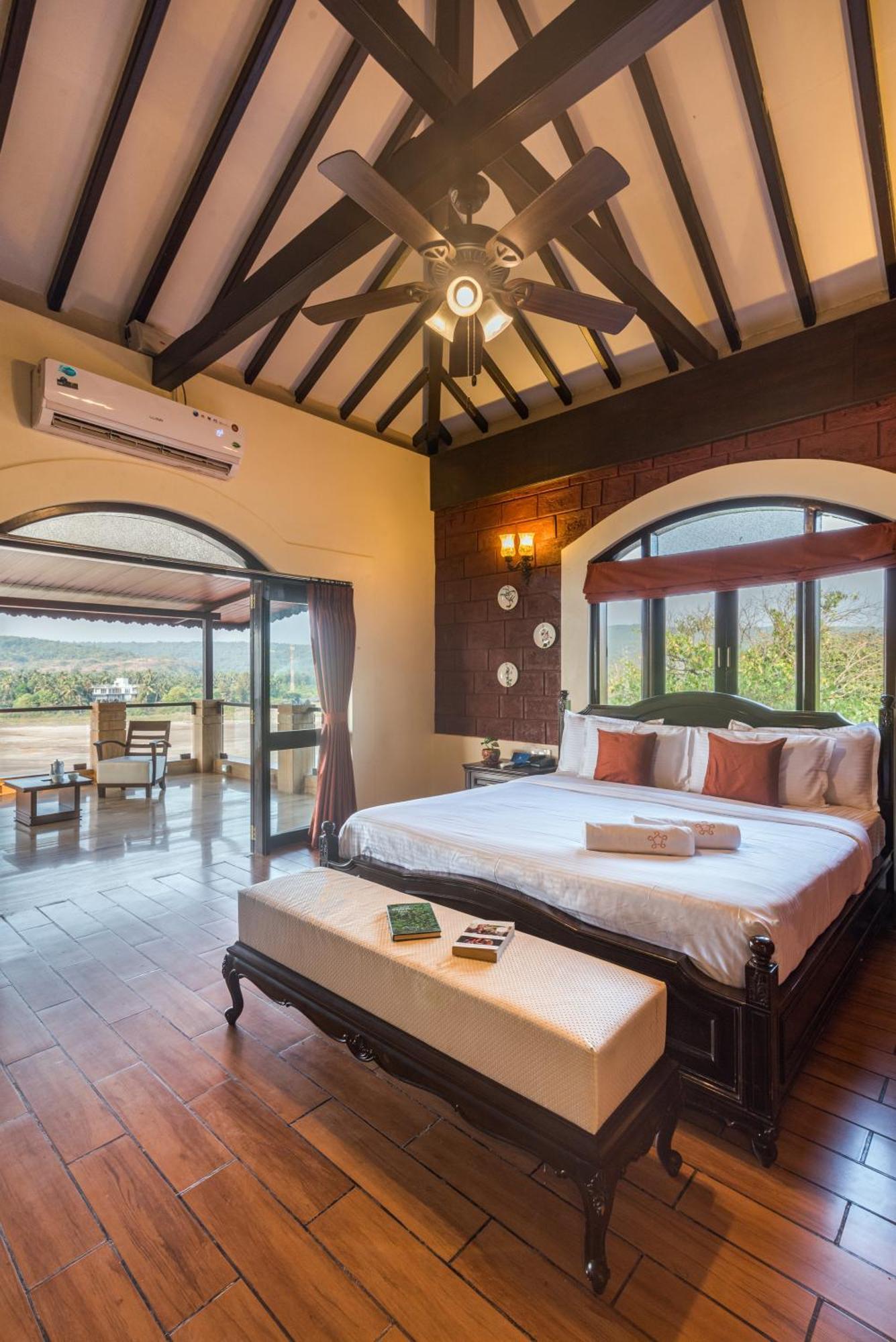 Saffronstays Athaang, Dapoli Anjarle