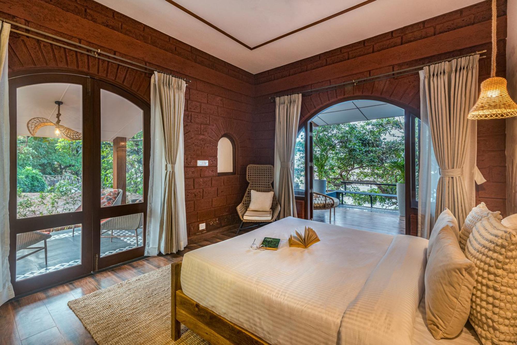Saffronstays Athaang, Dapoli * Anjarle