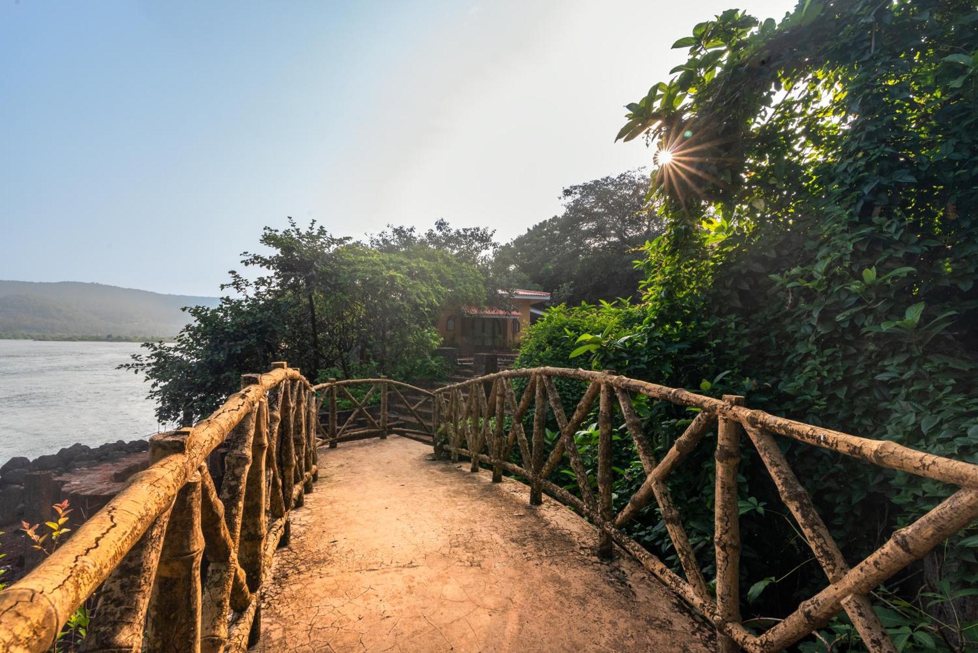 Holiday home Saffronstays Athaang, Dapoli *