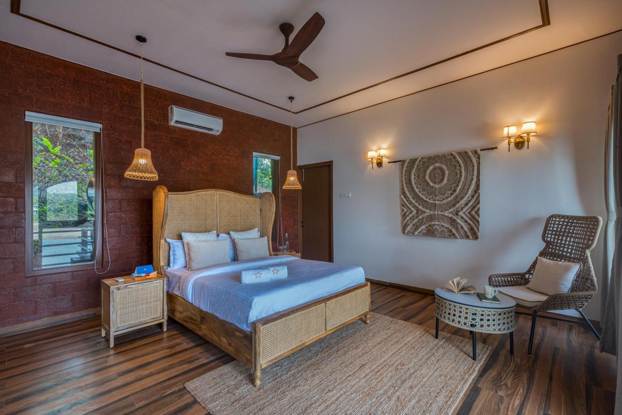 Saffronstays Athaang, Dapoli Holiday home *